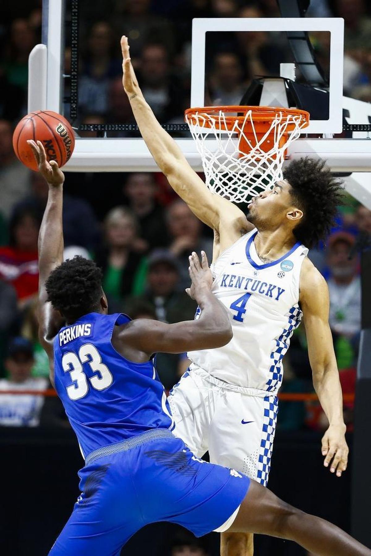 Kentucky’s Nick Richards blocked a shot by Buffalo’s Nick Perkins during UK’s 95-75 victory over the Bulls in last season’s NCAA Tournament round of 32.