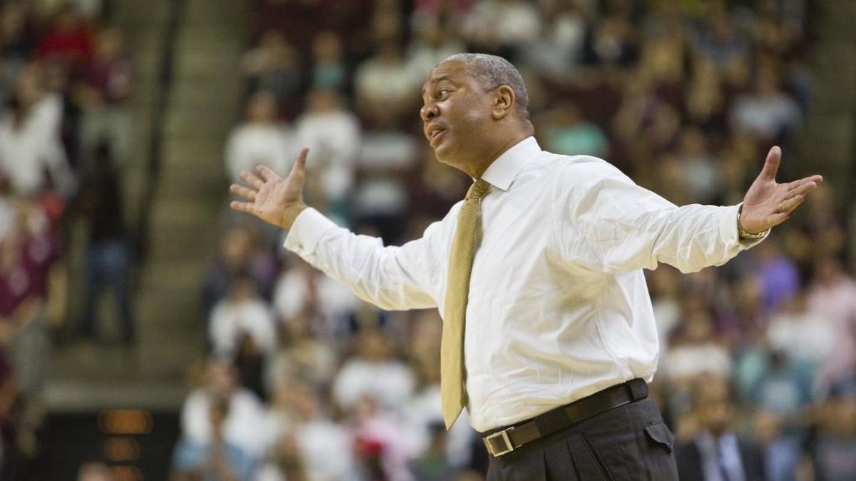 LSU coach Johnny Jones reacts during the team's NCAA college basketball game against Texas A&M on Wednesday, Jan. 11, 2017, in College Station, Texas.