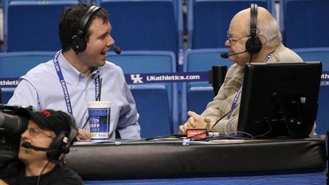 Oscar Combs, right, talked with Matt Jones on a UK men’s basketball pregame show.
