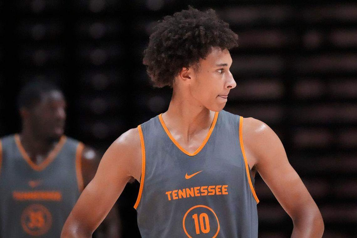 Tennessee's Nate Ament will be a top candidate for SEC freshman of the year honors this season.