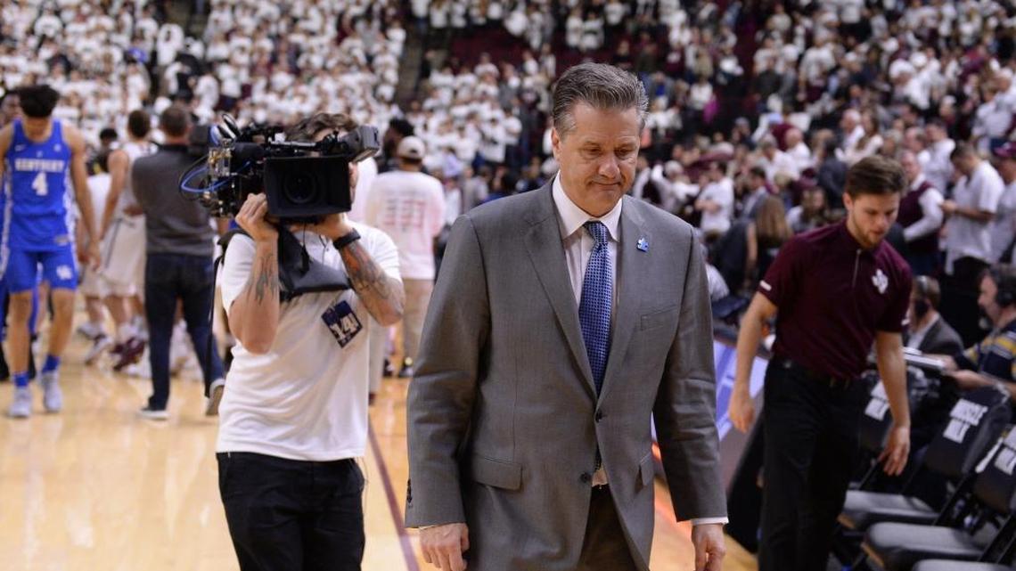 Kentucky Coach John Calipari walked off the court after his team’s loss at Texas A&M on Saturday.