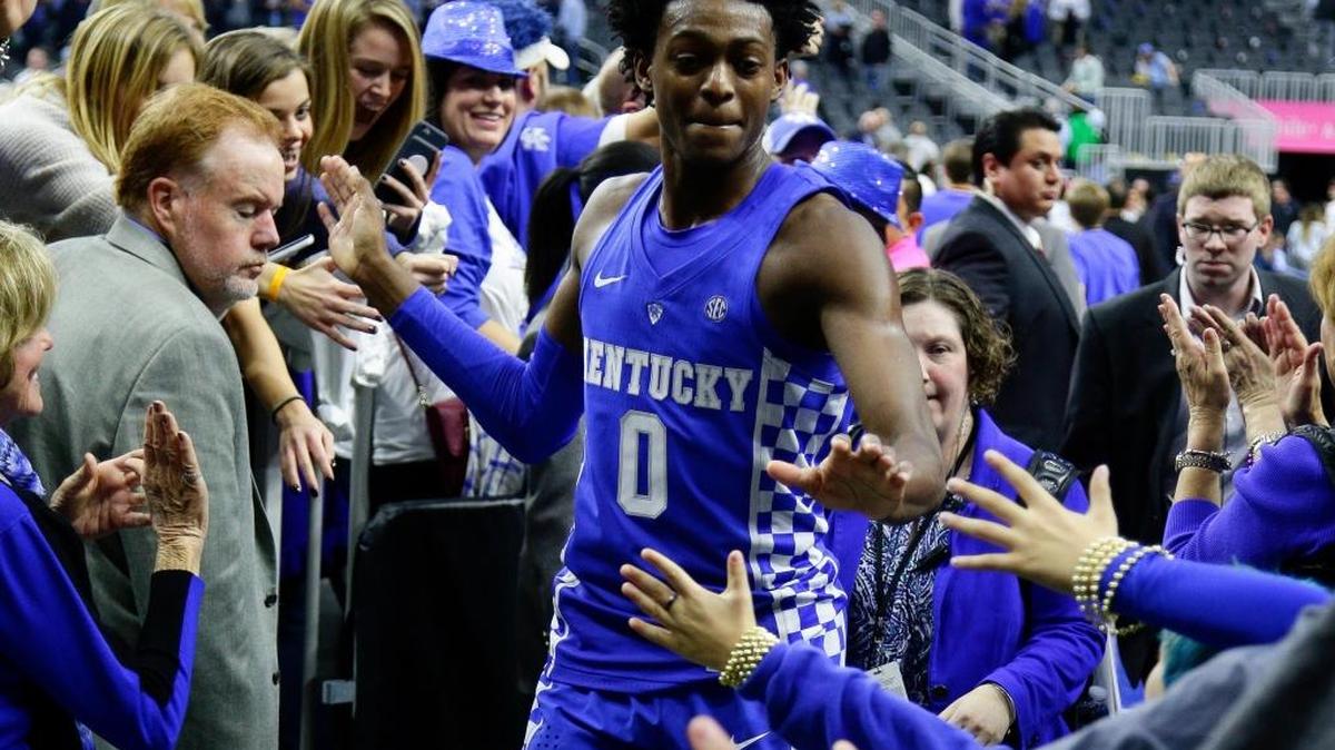 Kentucky Wildcats guard De'Aaron Fox last wore No. 0. Incoming freshman Quade Green takes it over for the 2017-2018 season.