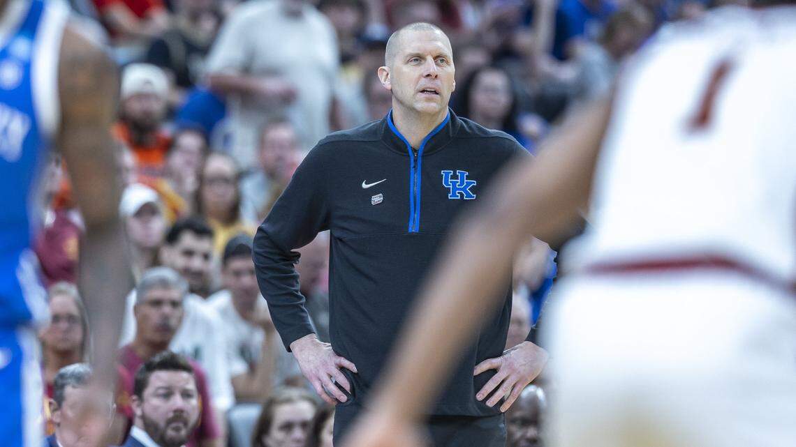 Here’s how transfer portal season will work for Mark Pope and Kentucky this year