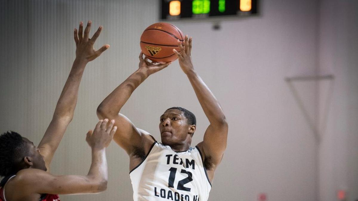 David McCormack is one of the top centers in the basketball recruiting class of 2018.