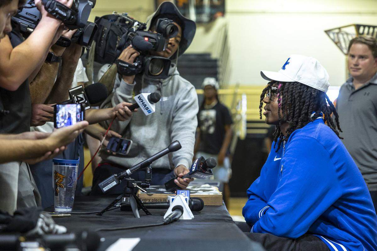 Kentucky freshman Jasper Johnson said his focus this offseason is on gaining strength and becoming a better defender.