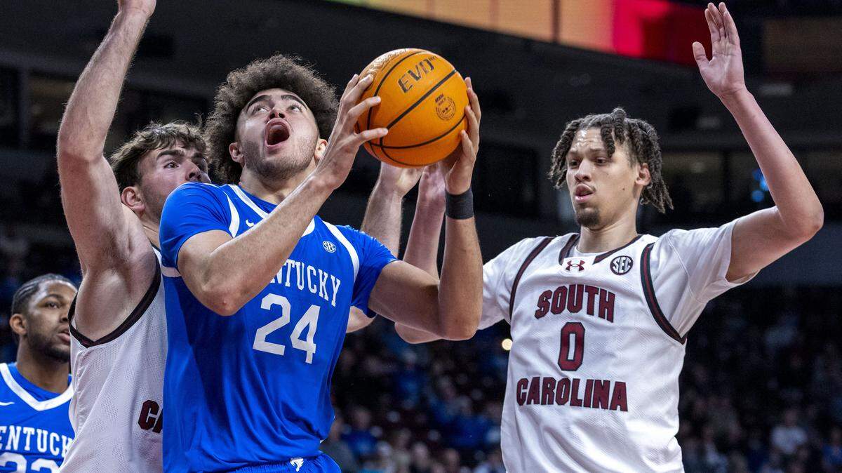 Kentucky Wildcats center Malachi Moreno (24) looks to score during an SEC basketball game Tuesday, Feb. 24, 2026, at Colonial Life Arena in Columbia, South Carolina.