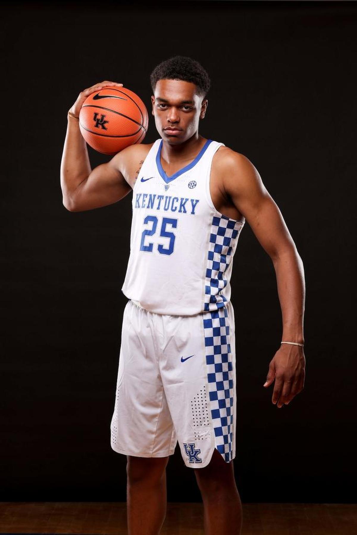 Kentucky freshman PJ Washington is listed at 6-foot-7 and 236 pounds.