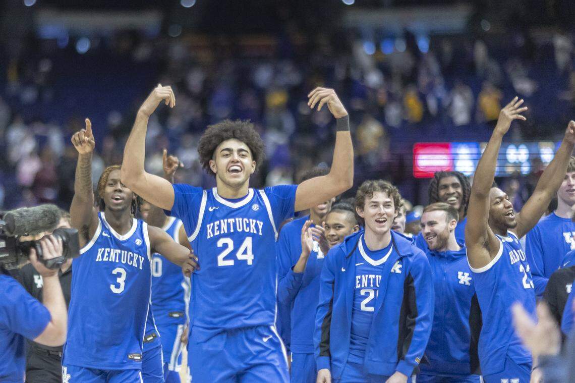 Kentucky Wildcats center Malachi Moreno (24) celebrates with his teammates after scoring a buzzer beater to give Kentucky a victory in a game against the Louisiana State Tigers at the Pete Maravich Assembly Center in Baton Rouge, La., on Wednesday, Jan. 14, 2026.  