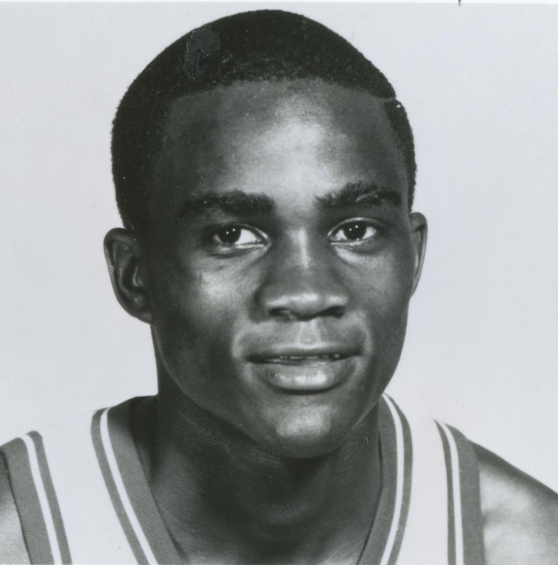 Ed Davender died from a heart attack at age 49 in 2016. He is the only Kentucky men's basketball player with more than 1,500 points and 400 assists in his career.