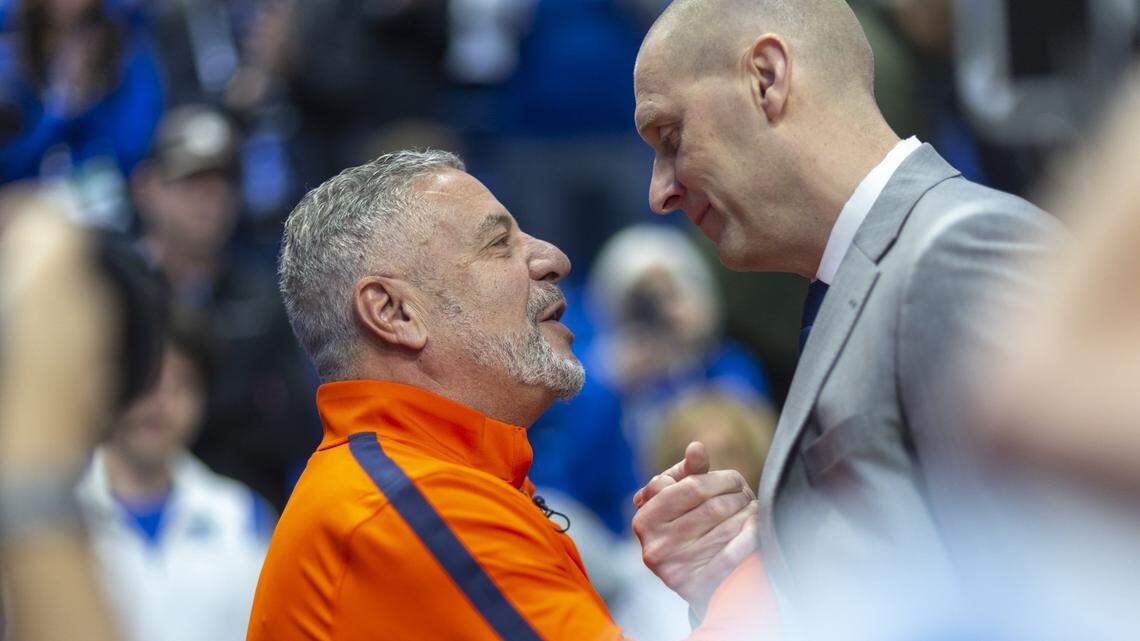 Bruce Pearl defends Kentucky’s Mark Pope amid March Madness