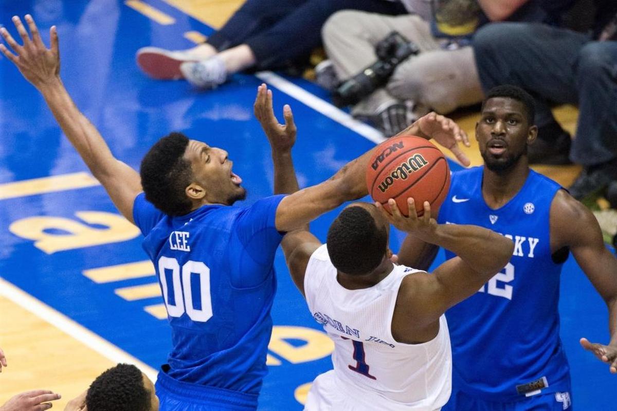 Marcus Lee (00) blocked 58 shots for Kentucky during the 2015-16 season. After his junior year, Lee transferred from UK to California.