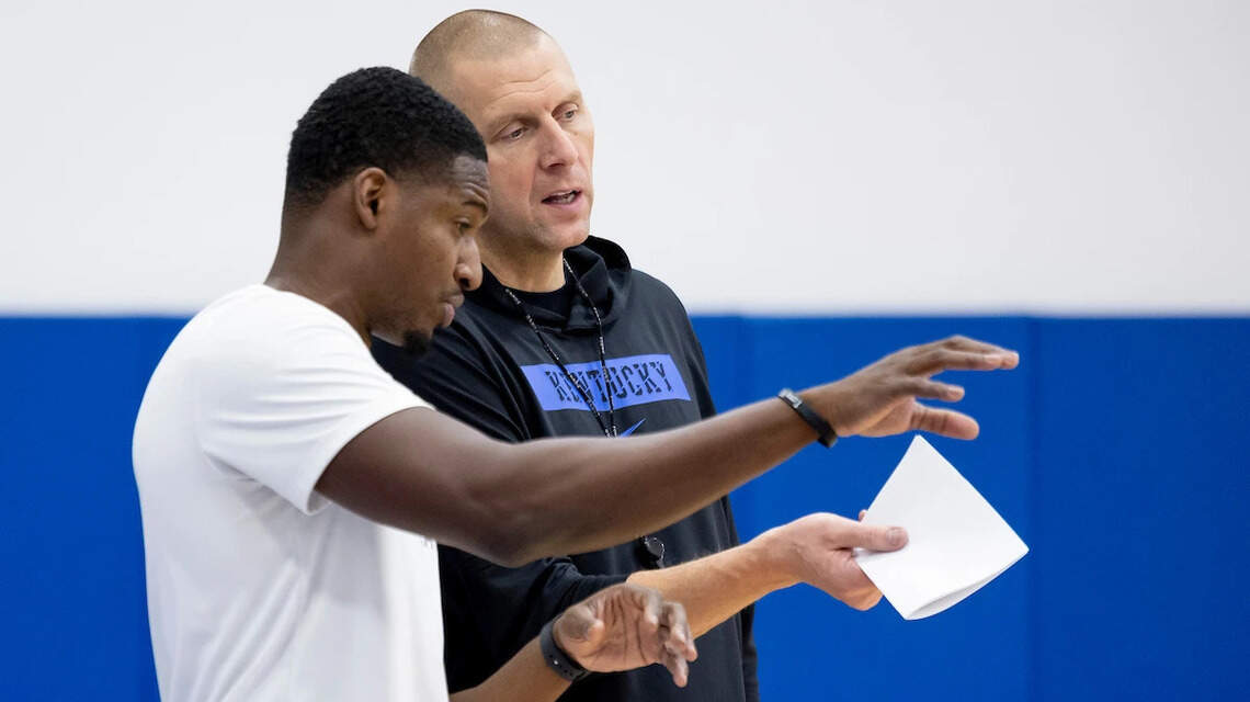 Kentucky basketball assistant named head coach of the Bahamas national team