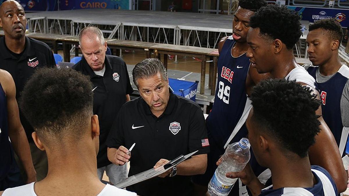 John Calipari addressed his Team USA squad during Wednesday’s exhibition game vs. Lithuania.
