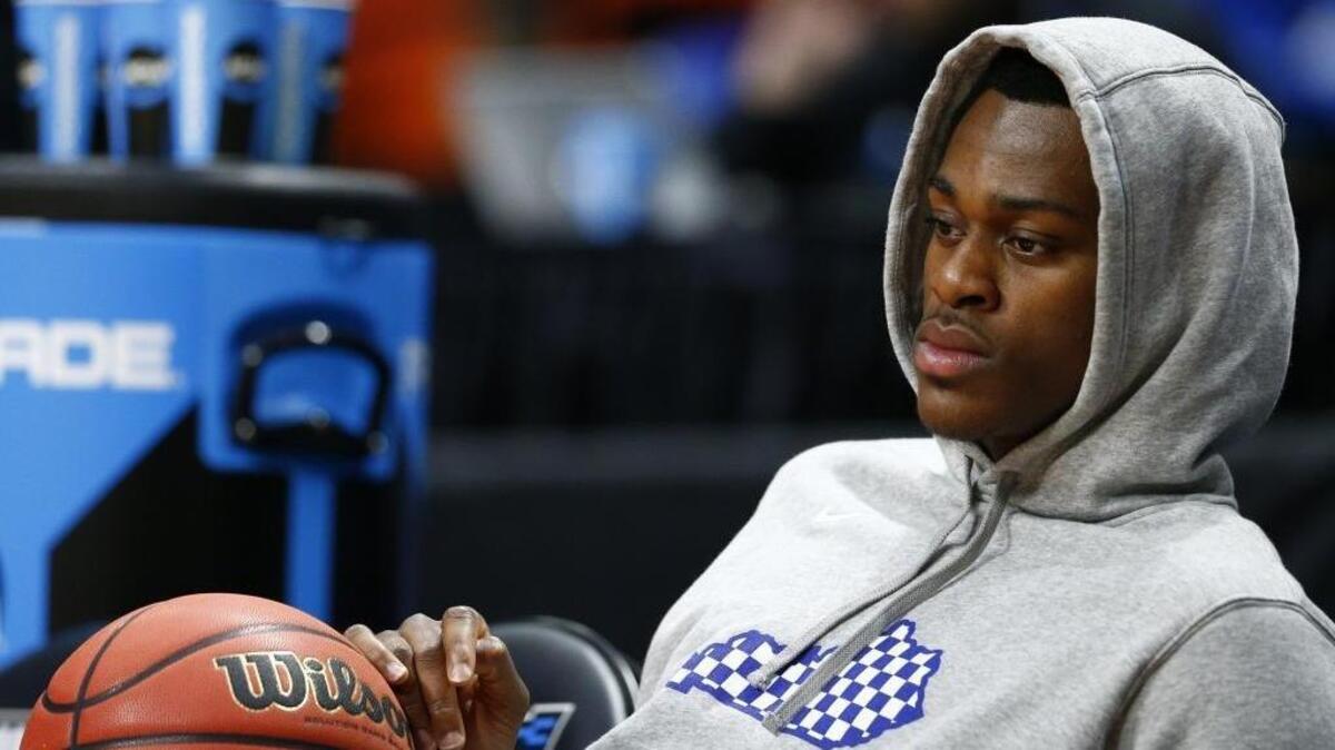 Kentucky's Jarred Vanderbilt watched from the bench during much of last season.