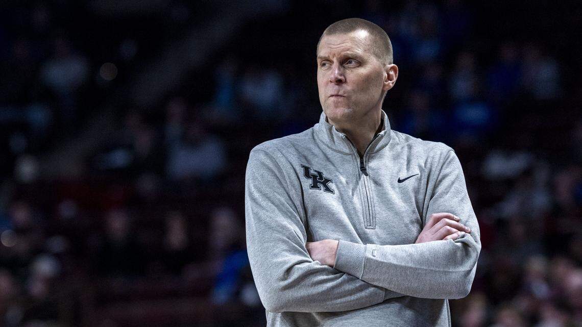 Mark Pope is still looking for players in the transfer portal to bolster his 2026-27 Kentucky basketball roster.