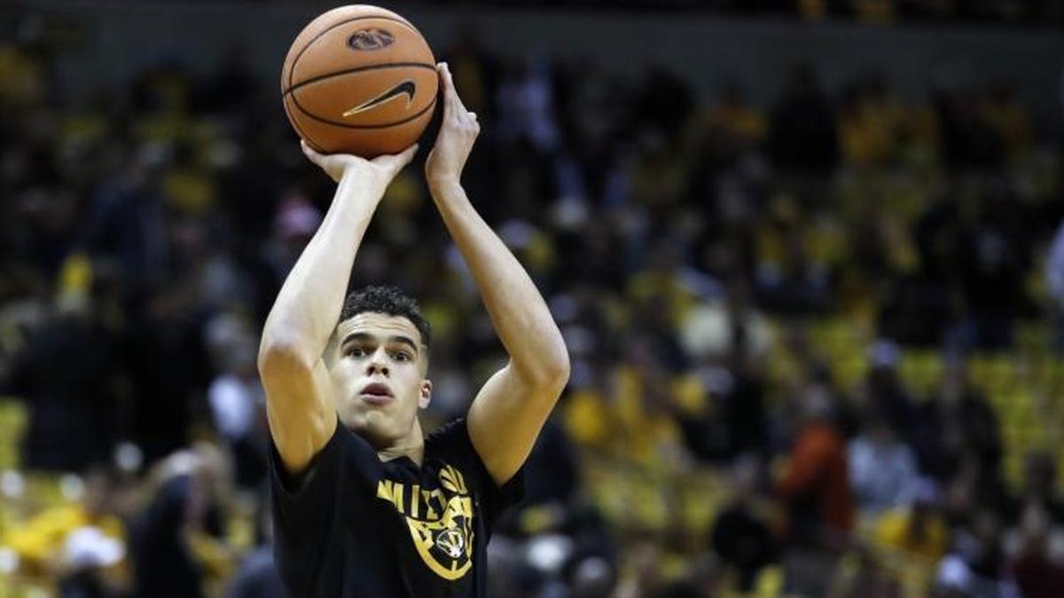 Michael Porter Jr. warmed up for Missouri before the season opener against Iowa State.