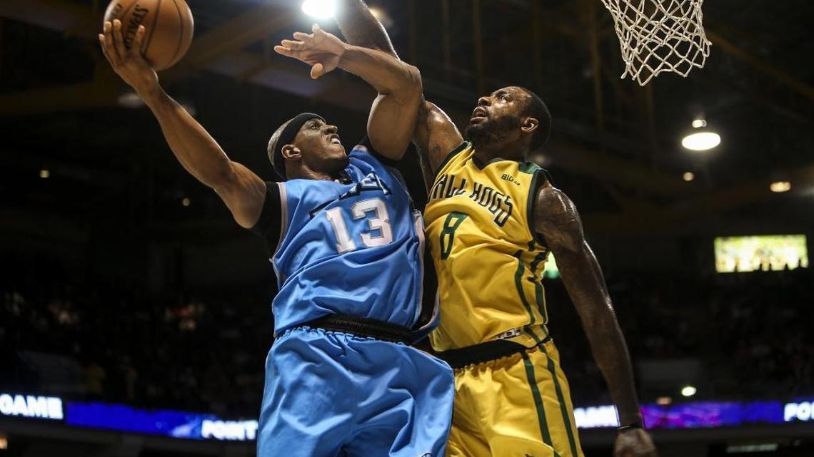 Jerome Williams, left, and Rasual Butler went head-to-head in a Big3 game in Chicago last month.