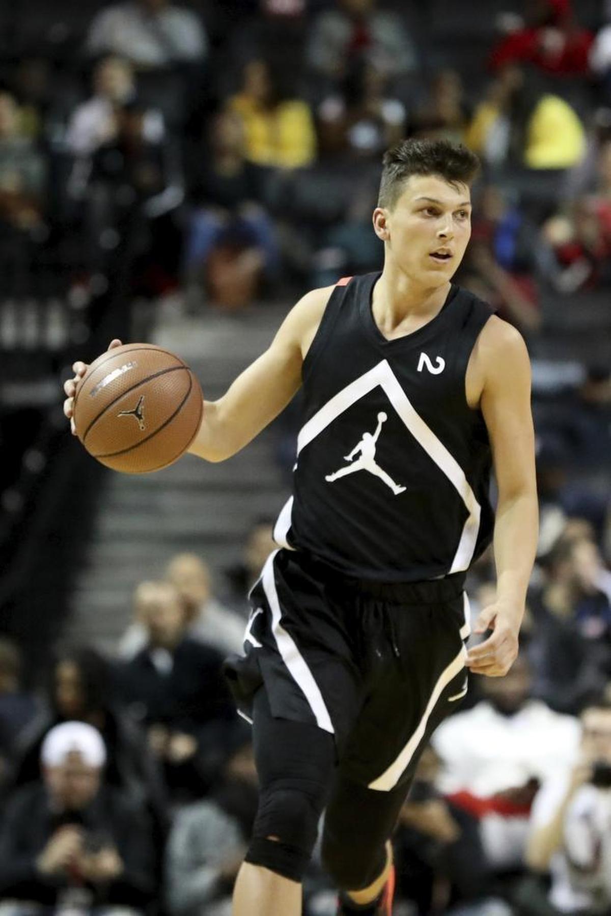 Tyler Herro, a 6-foot-5 UK signee from Milwaukee, Wis., recorded 13 points, five rebounds and five assists in 20 minutes of action in last Sunday’s Jordan Brand Classic. On Friday night in Portland, Ore., he’ll represent the United States in the Nike Hoop Summit.