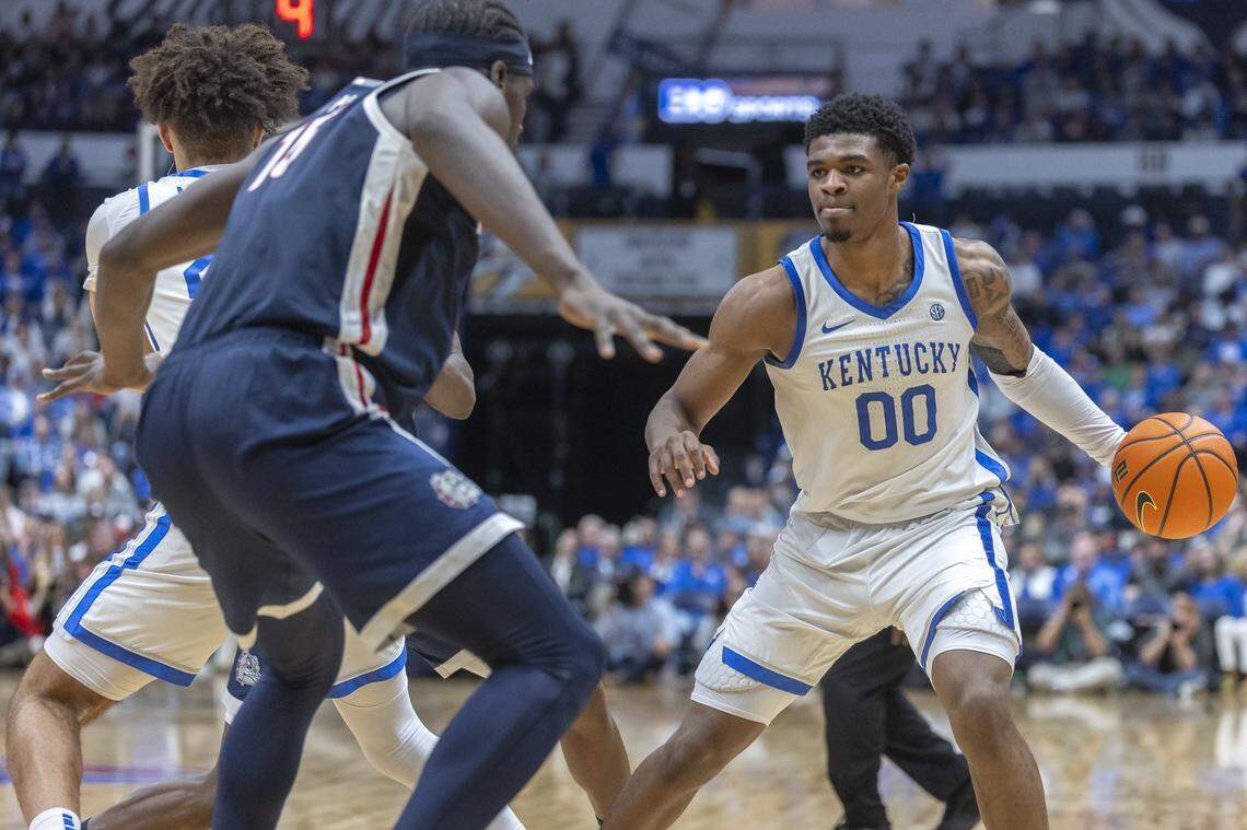 Kentucky guard Otega Oweh had a team-high 16 points in Kentucky’s 35-point loss to Gonzaga on Friday night in Nashville.