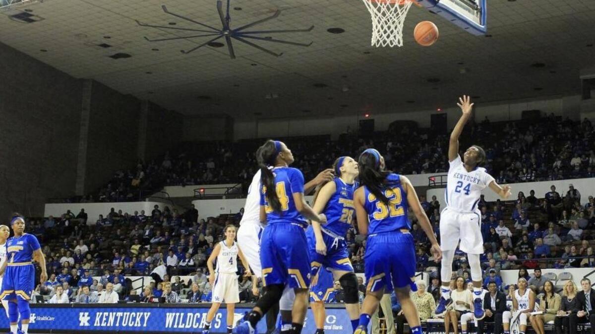 Kentucky's Taylor Murray (24) took a shot in the third quarter of the Morehead State at Kentucky women's basketball game at Memorial Coliseum in Lexington, Ky., on Nov. 23, 2016. Kentucky beat Morehead State 74-47.