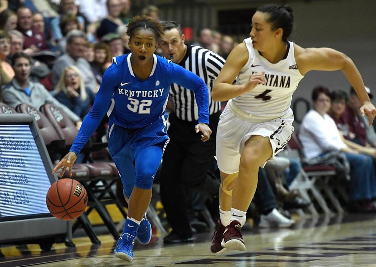 Sophomore Jaida Roper came off the bench to contribute 14 points Thursday night.
