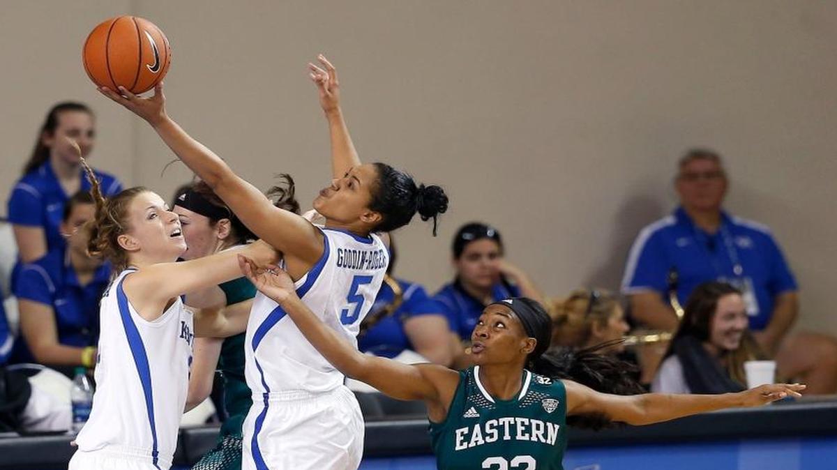 Kentucky’s Ivana Jakubcova (2) and Kyvin Goodin-Rogers (5) battled for a rebound against Eastern Michigan on Nov. 25, 2015.