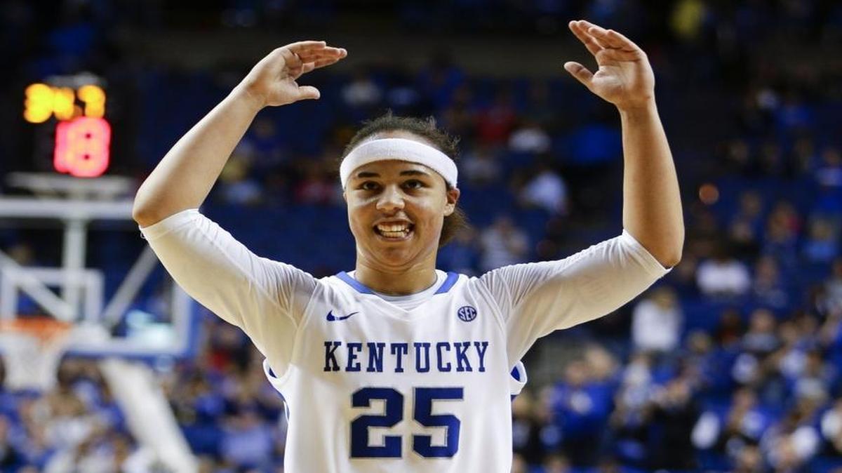 Kentucky guard Makayla Epps pumped up the crowd late in the game as the Cats knocked off Louisville.