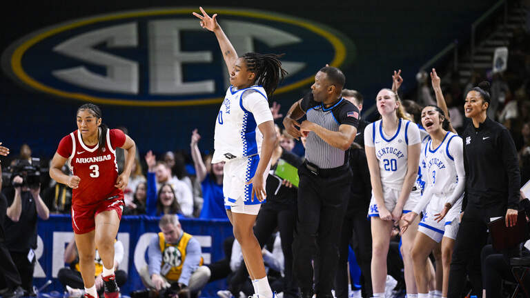 ‘Win this one.’ Clara Strack, Kentucky open SEC Tournament with statement win