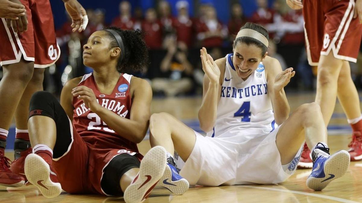 Kentucky forward Maci Morris (4) reacts to a foul call on Oklahoma guard Gioya Carter (25) during the first half of the second round game of the NCAA Tournament at Memorial Coliseum Monday, March 21, 2016 in Lexington, Ky.