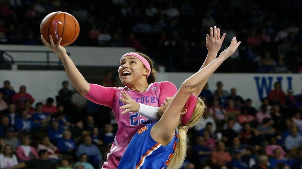 Kentucky guard Makayla Epps scored on a layup against Florida forward Brooke Copeland on Feb. 19.