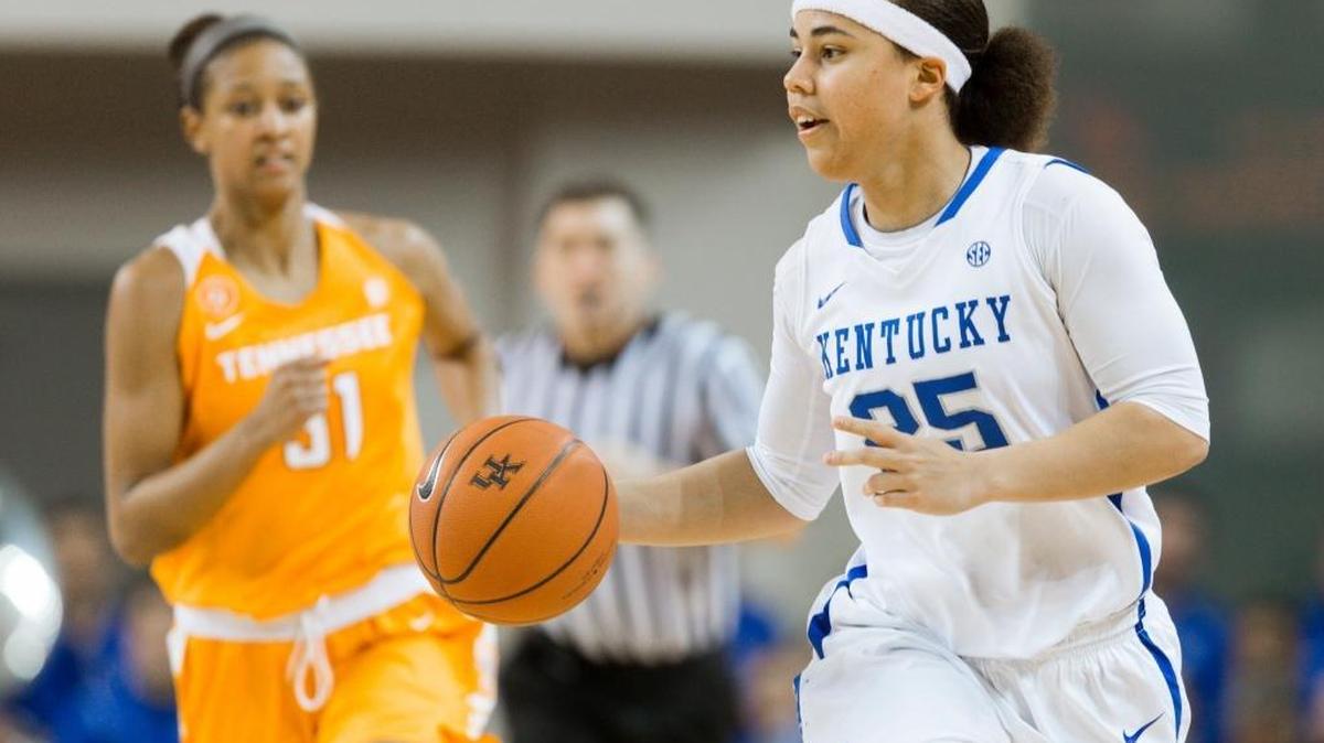 Kentucky guard Makayla Epps brings the ball up the court in the first half. The University of Kentucky hosted the University of Tennessee, Monday, Jan. 25, 2016 at Memorial Coliseum in Lexington.