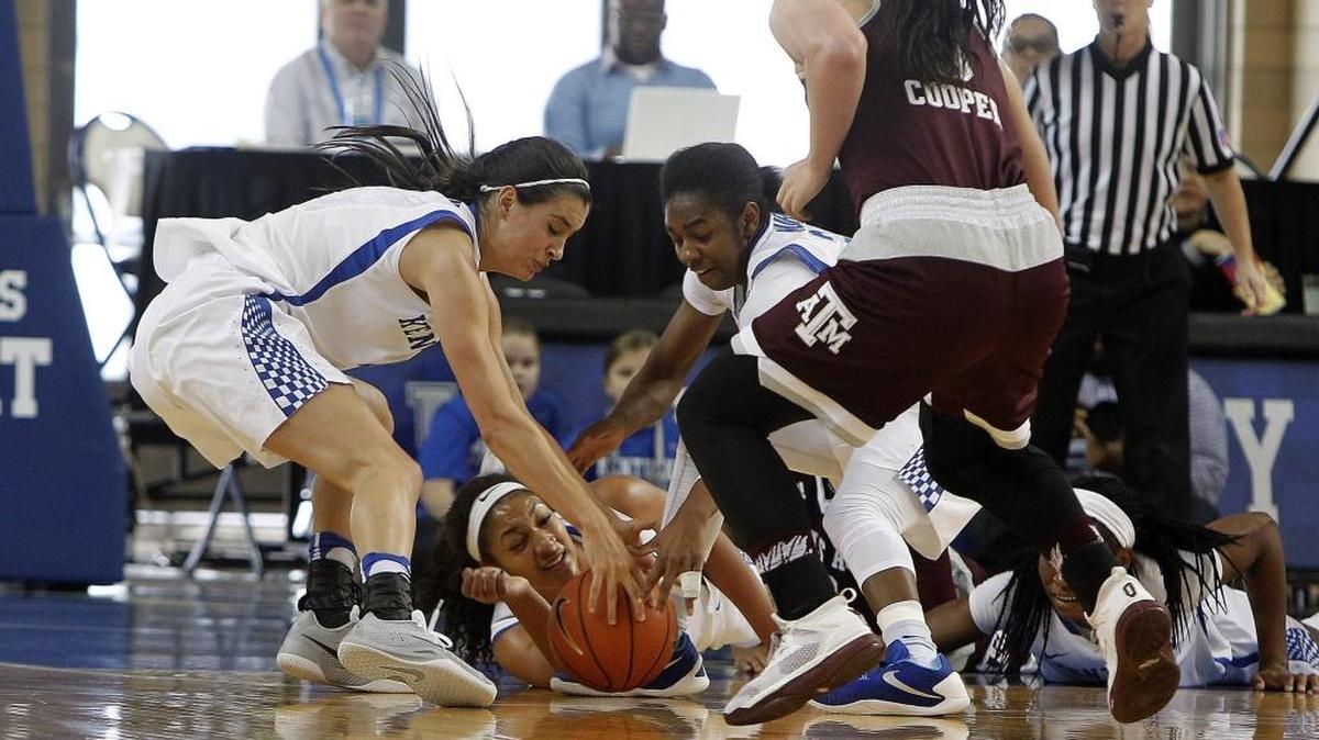 UK sophomores Maci Morris and Taylor Murray grabbed the loose ball following the steal against Texas A&M at Memorial Coliseum on Jan. 8.
