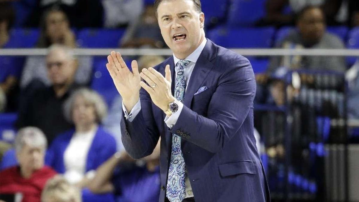 Kentucky women’s basketball coach Matthew Mitchell visited 32 recruits in 21 days last month while trying to restock his roster after an off-season filled by player defections.