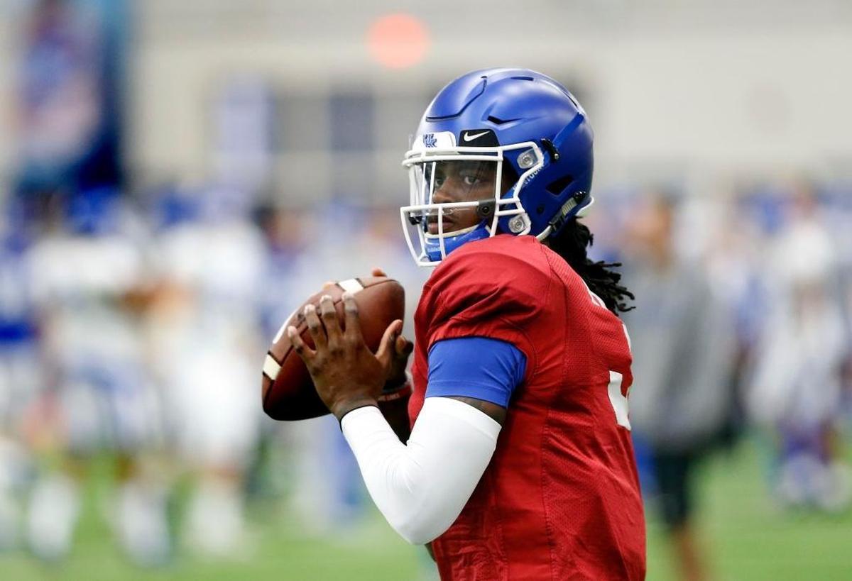 The 6-foot-3, 205-pound Terry Wilson was redshirted as a freshman at Oregon and played last season at Garden City Community College in Kansas.