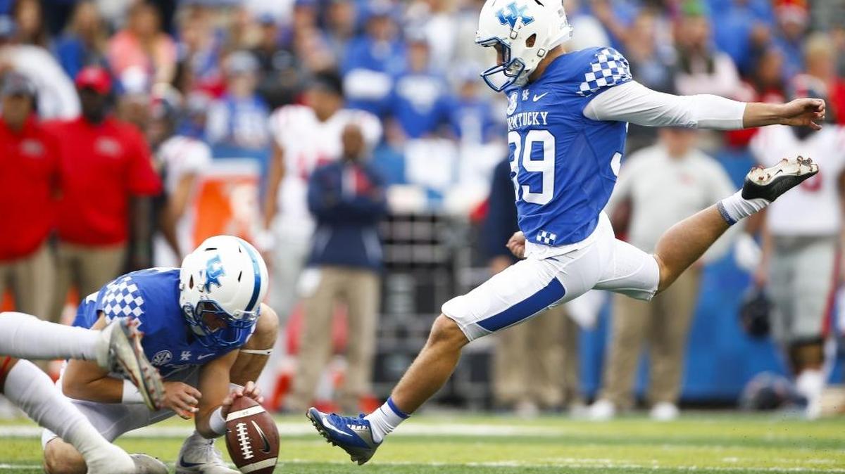 Kentucky’s Austin MacGinnis kicked a 36-yard field goal during the Wildcats’ game against Ole Miss on Saturday.