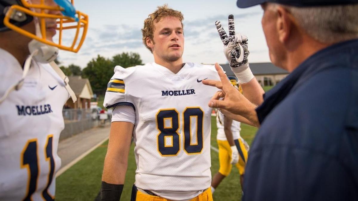 Brenden Bates is ranked by Rivals.com as the No. 10 tight end nationally in the recruiting class of 2018.