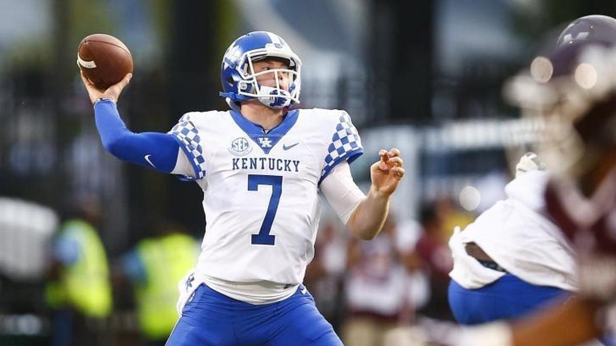 Kentucky quarterback Drew Barker has one season of eligiblity remaining, and he said Tuesday night that he’ll play it at a different school.