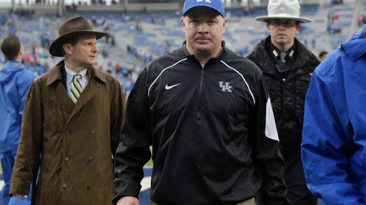 Mark Stoops enters his fourth season as Kentucky head coach hoping to lead the Wildcats to their first bowl bid since 2010 and first winning season since 2009.