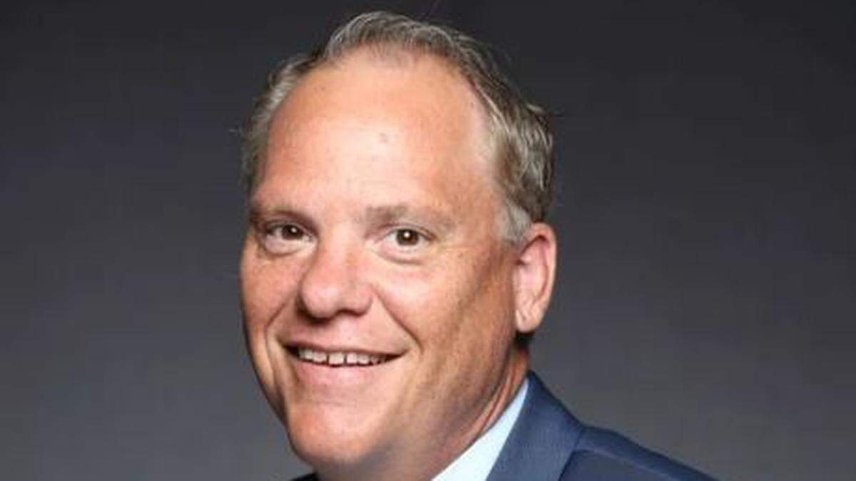 Kentucky swimming and diving coach Lars Jorgensen resigned on June 28, one week after a report he had been suspended due to an NCAA investigation into possible rules violations.