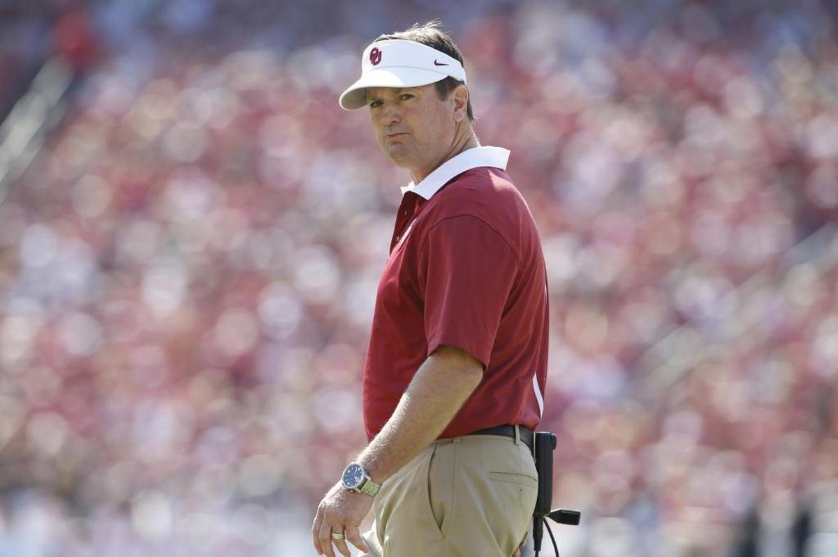 Bob Stoops spent 18 seasons as head coach at Oklahoma before annoucing his retirement this month.