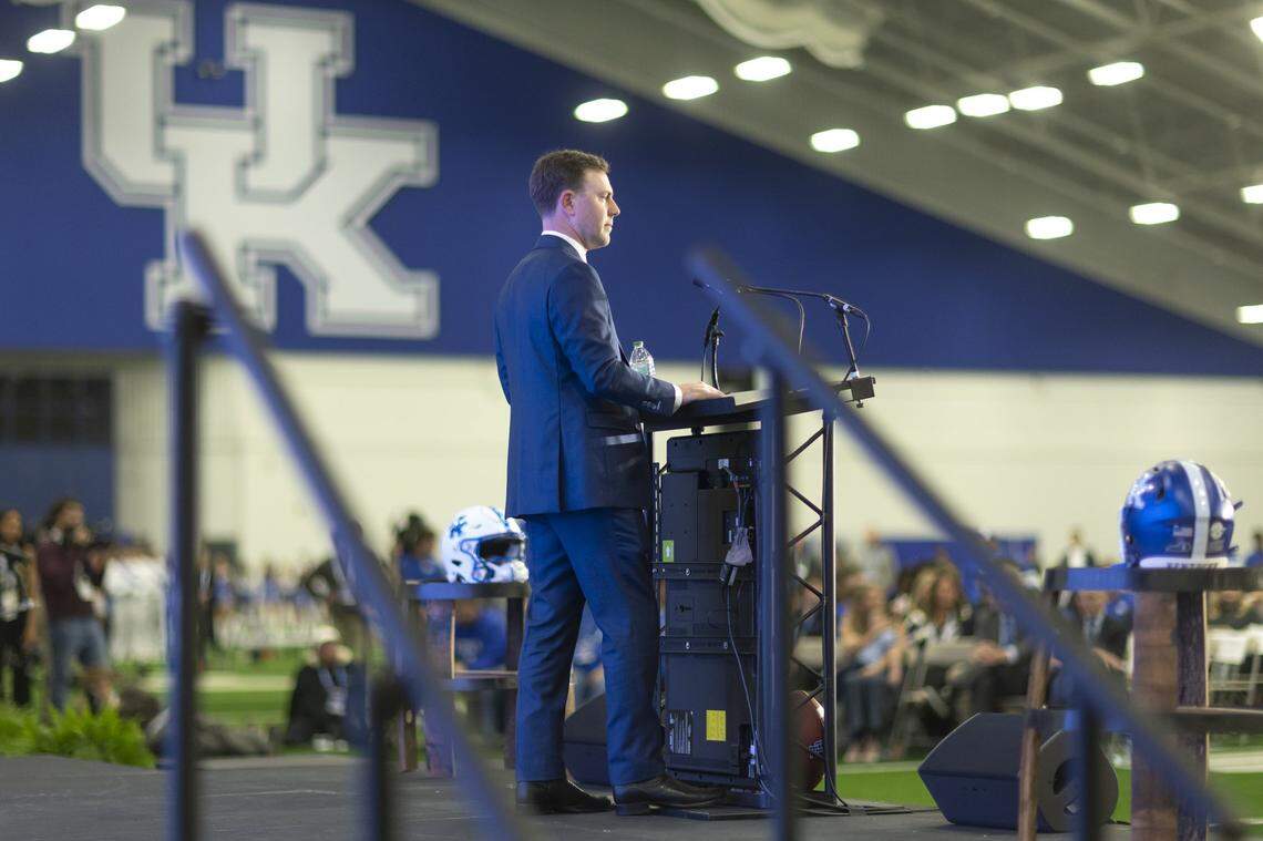 New Kentucky football coach Will Stein is set to hire former LSU assistant Joe Sloan as his offensive coordinator.