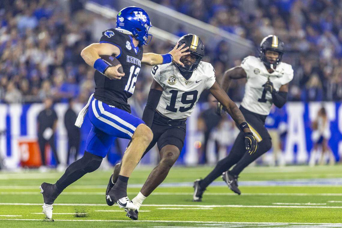 Kentucky quarterback Brock Vandagriff has battled nagging injuries in the first half of the season after taking multiple hard hits.
