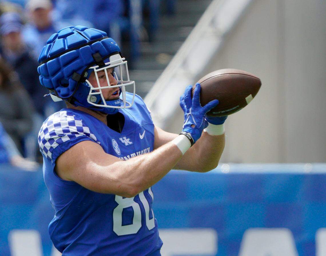 Senior tight end Brenden Bates has played in 34 games with six starts across the last four seasons for Kentucky.