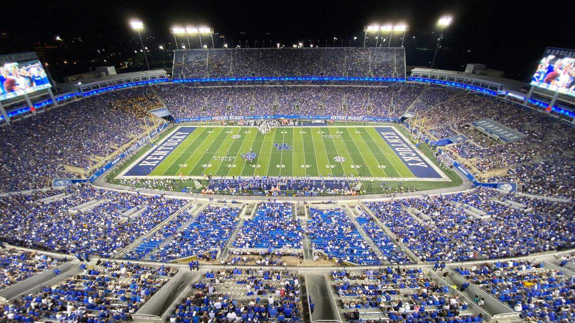 Why you might confuse a Kentucky football home game with a rave this season