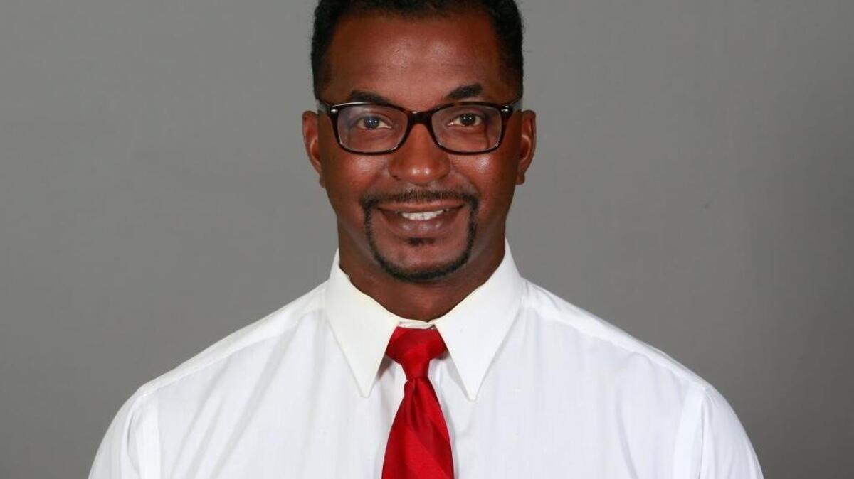 Steve Clinkscale takes over as Kentucky’s new defensive backs coach after spending the past three seasons at Cincinnati.