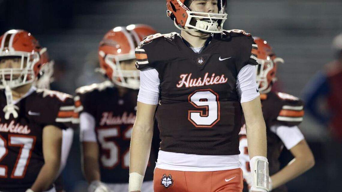 Where does Jake Nawrot rank among the best QB recruits to sign with Kentucky?