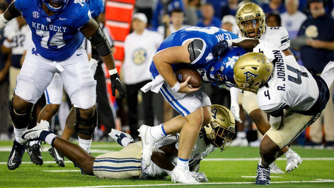 Is it time to reshuffle Kentucky’s offensive line again? What’s wrong with Cats’ star WRs?