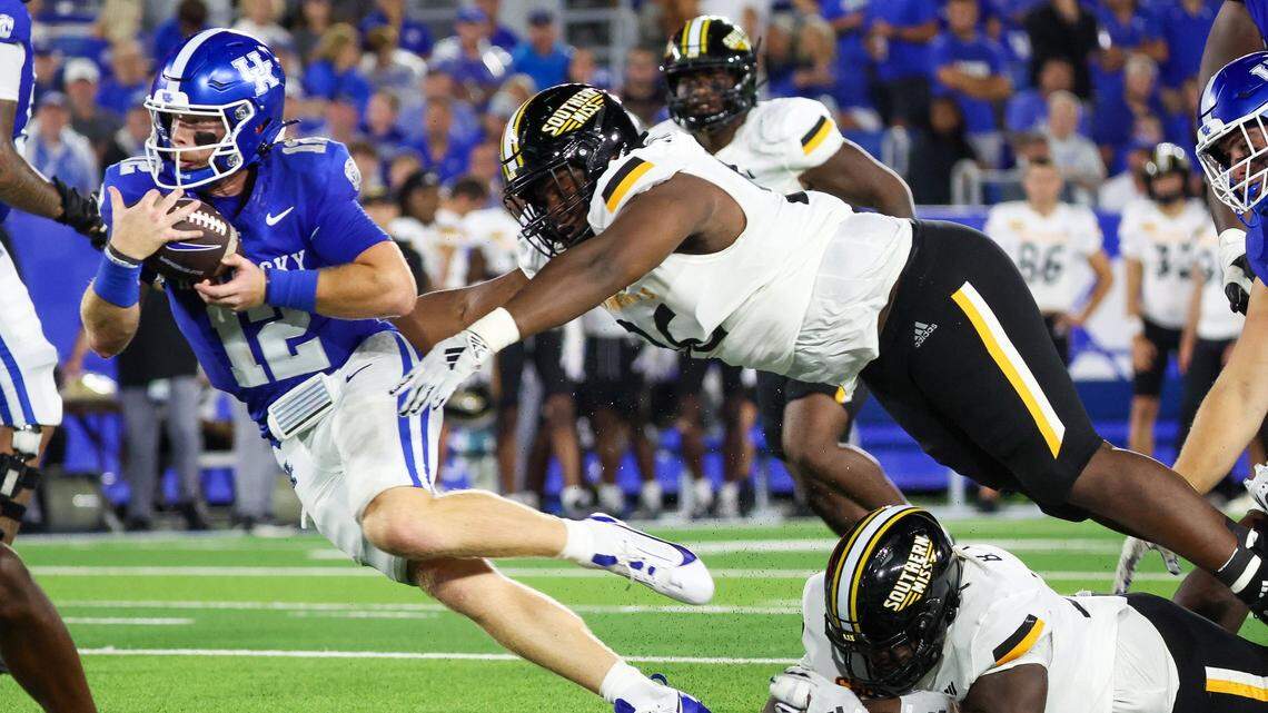 Brock Vandagriff’s teammates have one piece of advice for Kentucky QB after first start