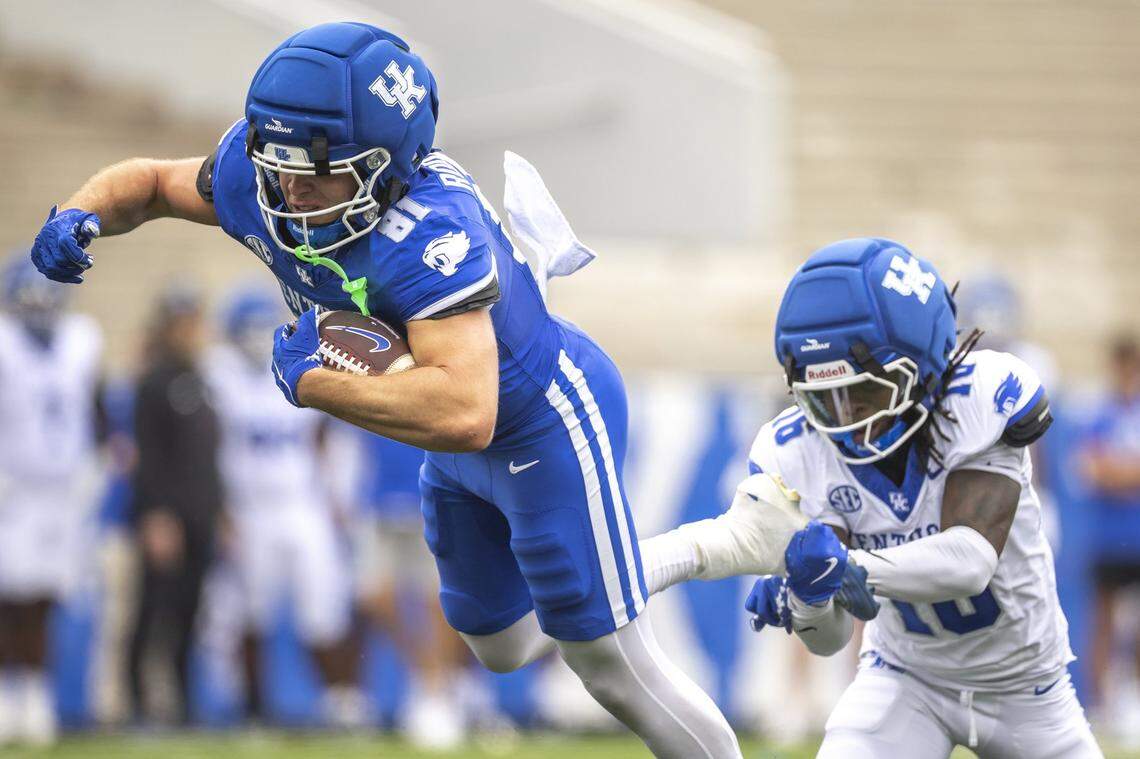 Kentucky tight end Willie Rodriguez (81) was a key target at the Wildcats’ spring game Saturday at Kroger Field. 