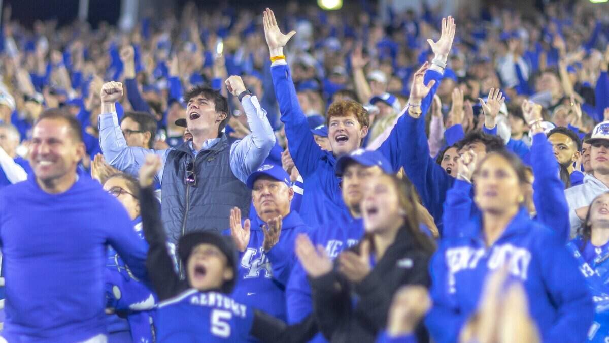 Kentucky football is back in the top 10 of the Associated Press poll